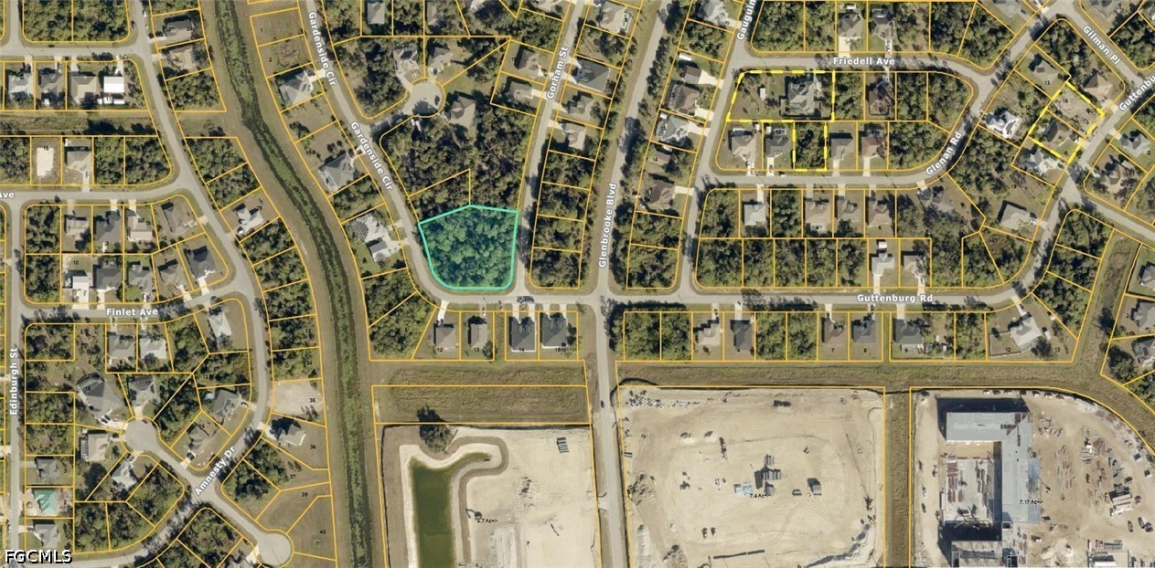 Residential for Sale in North Port, photo 2