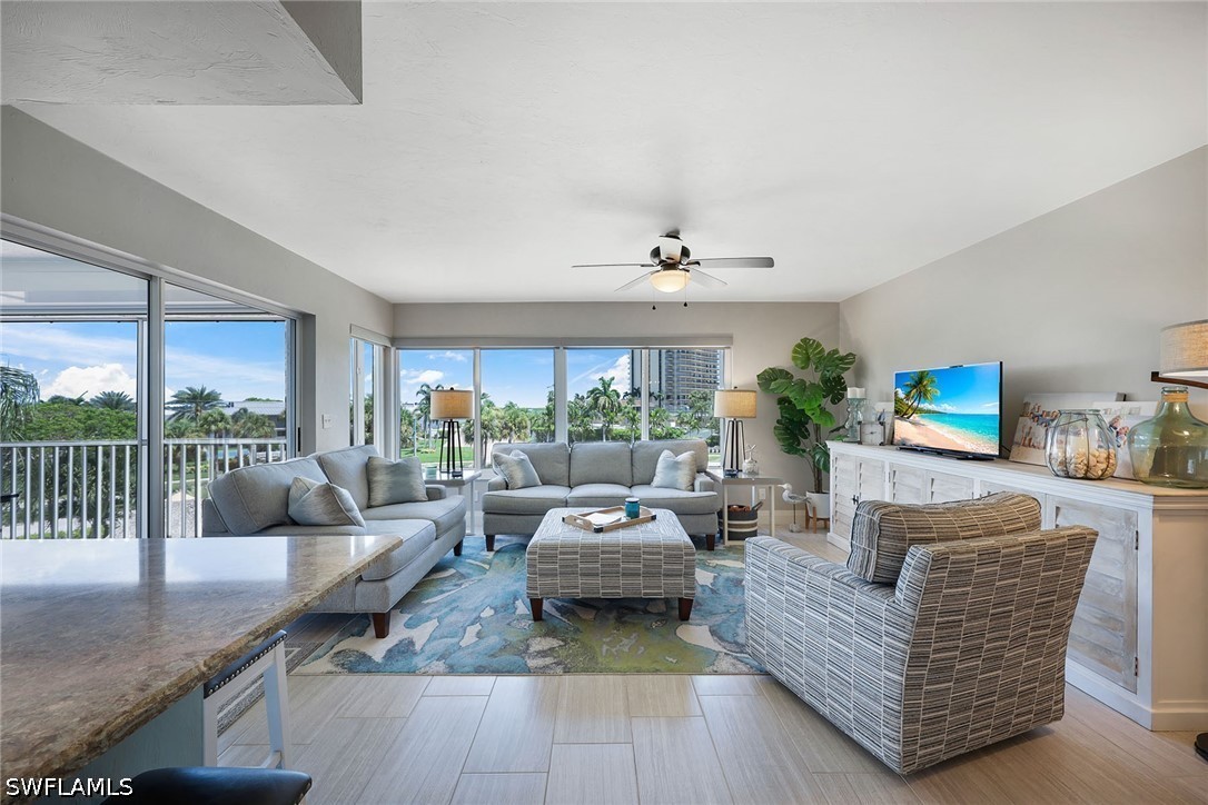 3 Bed Condominium for Sale in Marco Island, photo 2
