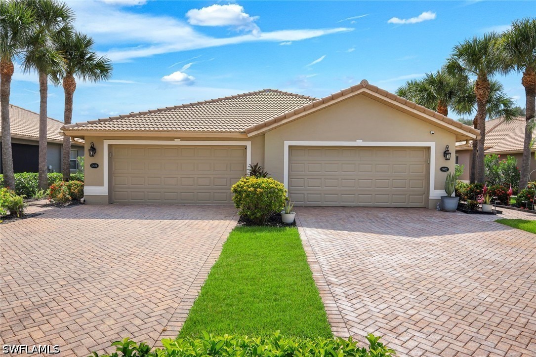 2 Bed Attached for Sale in Bella Terra, photo 2