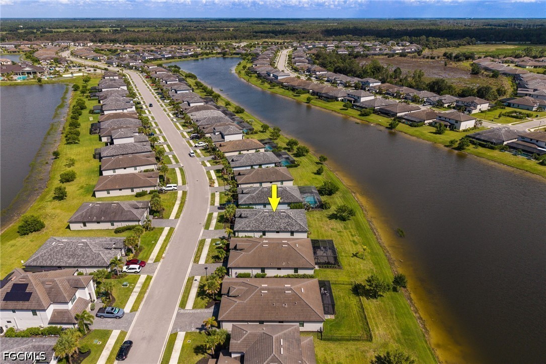 4 Bed Waterfront Home for Sale in Timber Creek, photo 2
