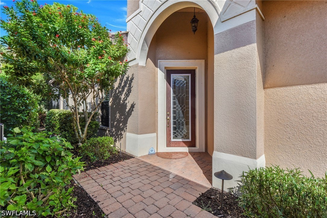 3 Bed Pool Home for Sale in Moorgate Point, photo 2