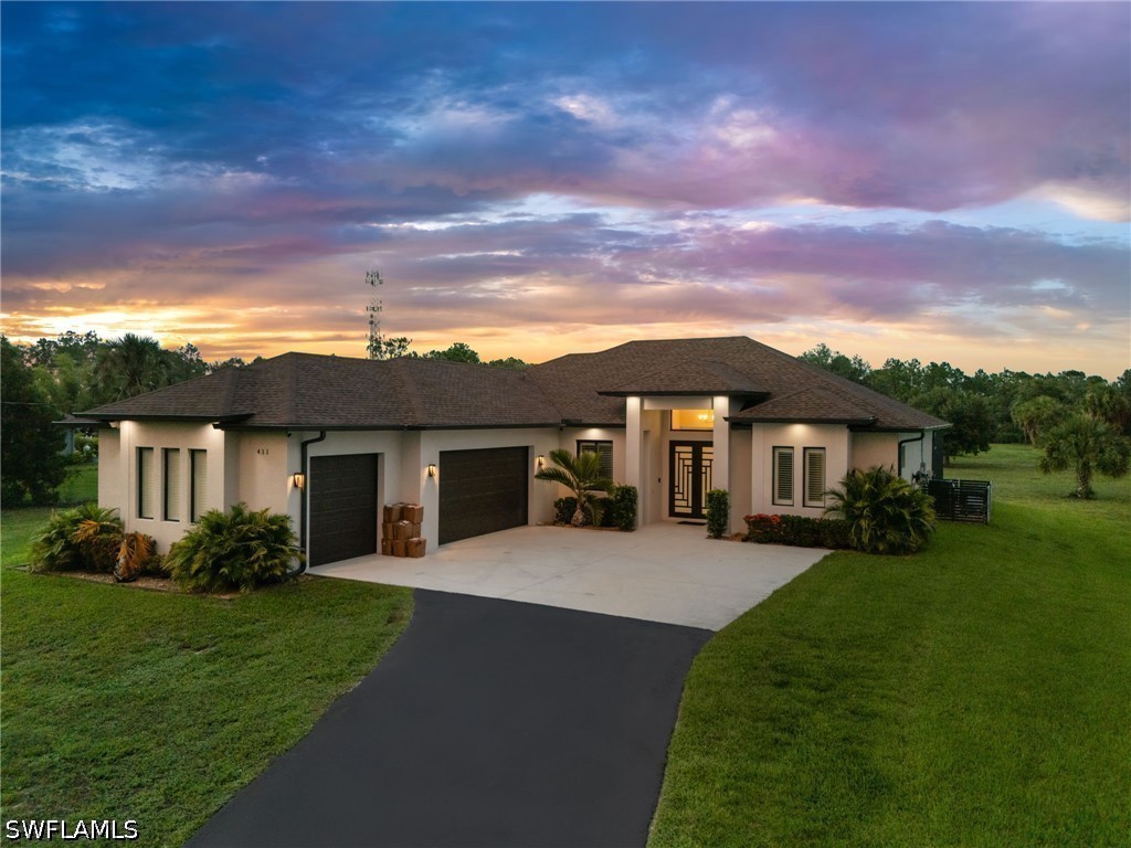 3 Bed Pool Home for Sale in Naples, photo 2