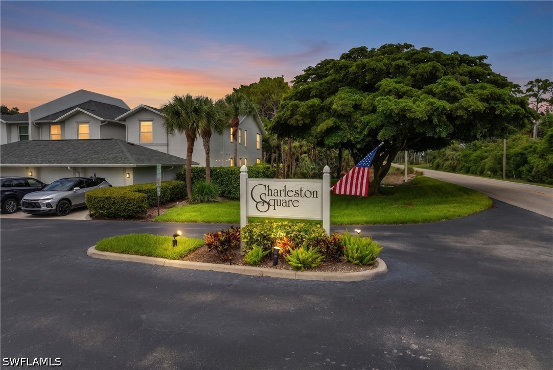 2 Bed Condominium for Sale in Naples, photo 2
