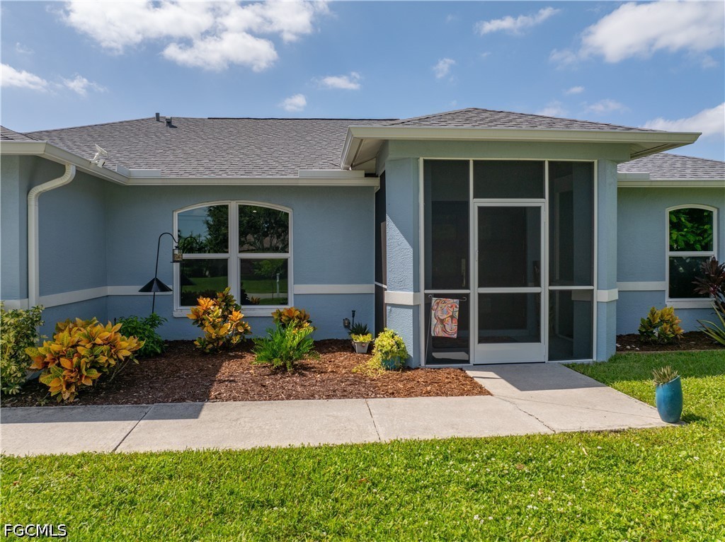 3 Bed SingleFamilyResidence for Sale in Cape Coral, photo 2