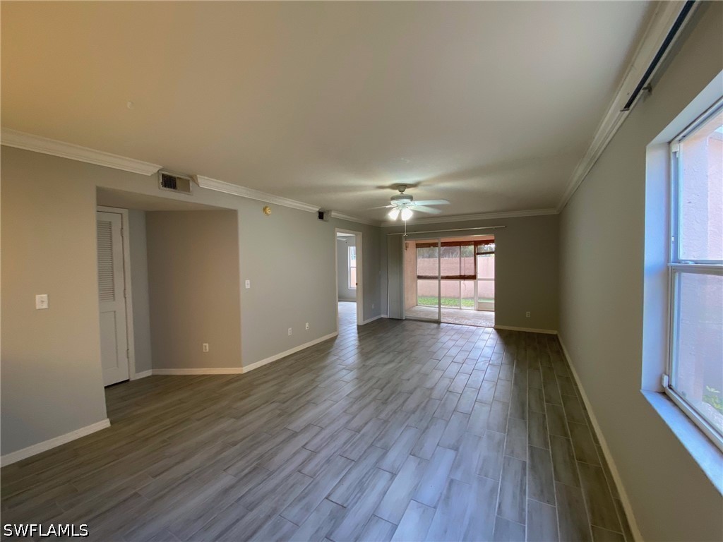 2 Bed Condominium for Sale in Morton Grove, photo 2
