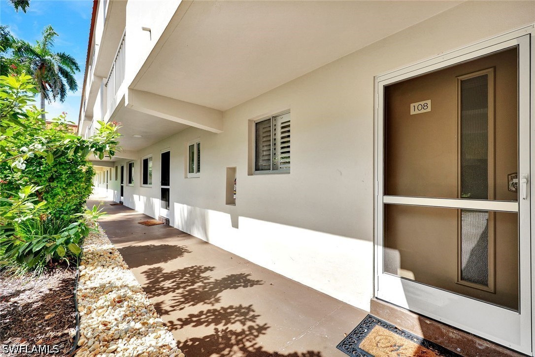 2 Bed Condominium for Sale in Naples, photo 2