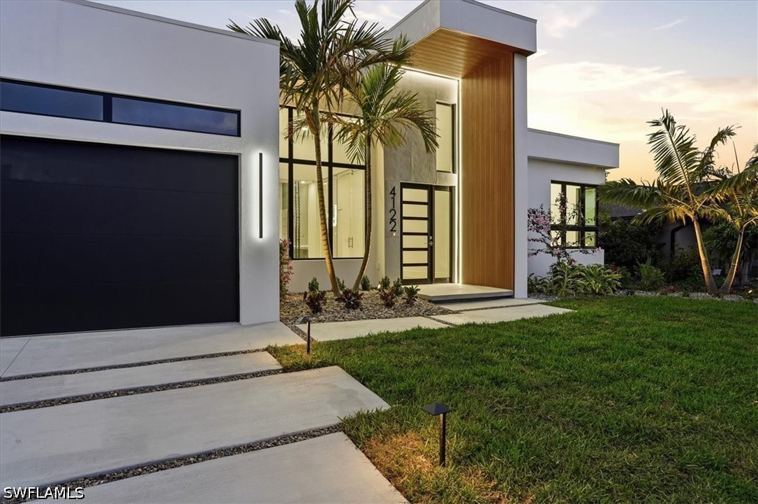 4 Bed Pool Home for Sale in Cape Coral, photo 2