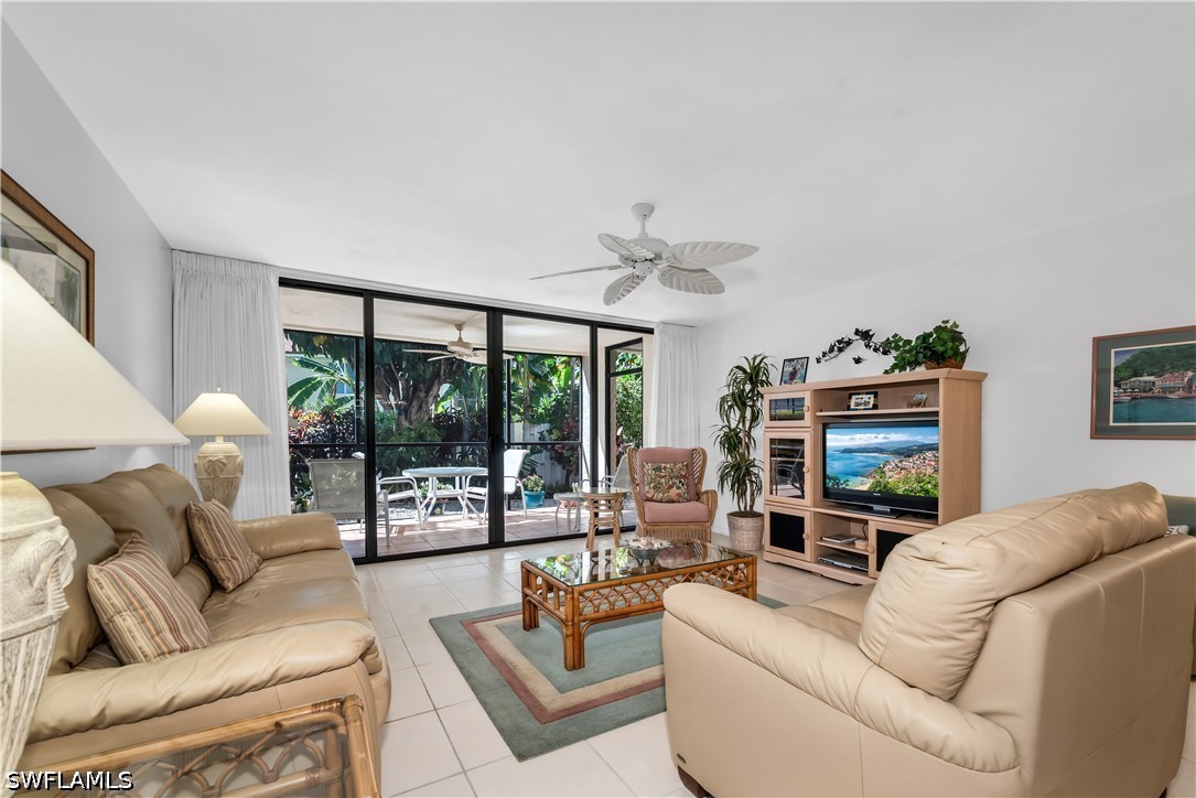 2 Bed Waterfront Home for Sale in Bayside Club, photo 2