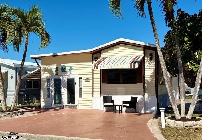 1 Bed ManufacturedHome for Sale in Naples, photo 2