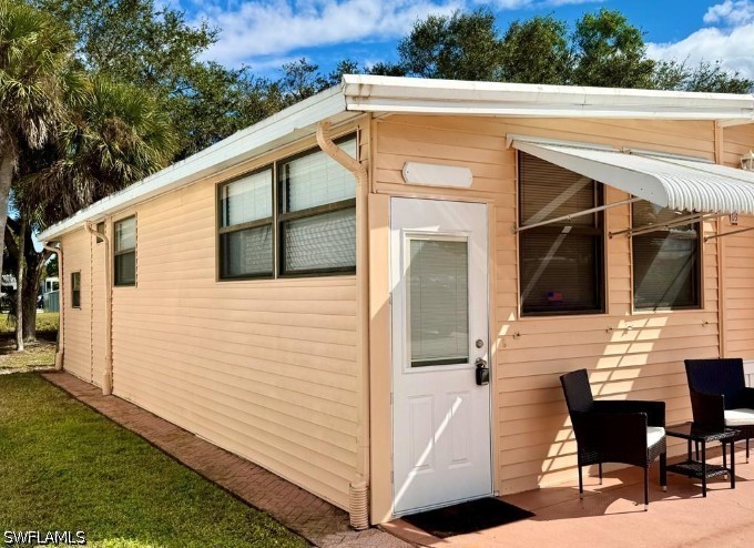 1 Bed ManufacturedHome for Sale in Naples, photo 2
