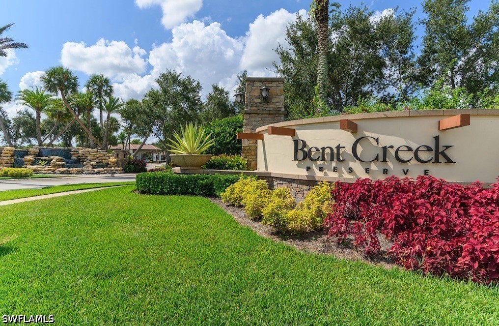 4 Bed SingleFamilyResidence for Sale in Naples, photo 2