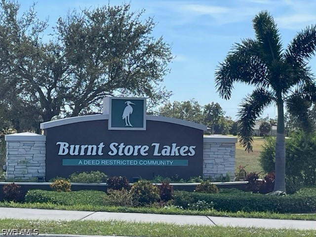 Residential for Sale in Burnt Store Lakes, photo 2