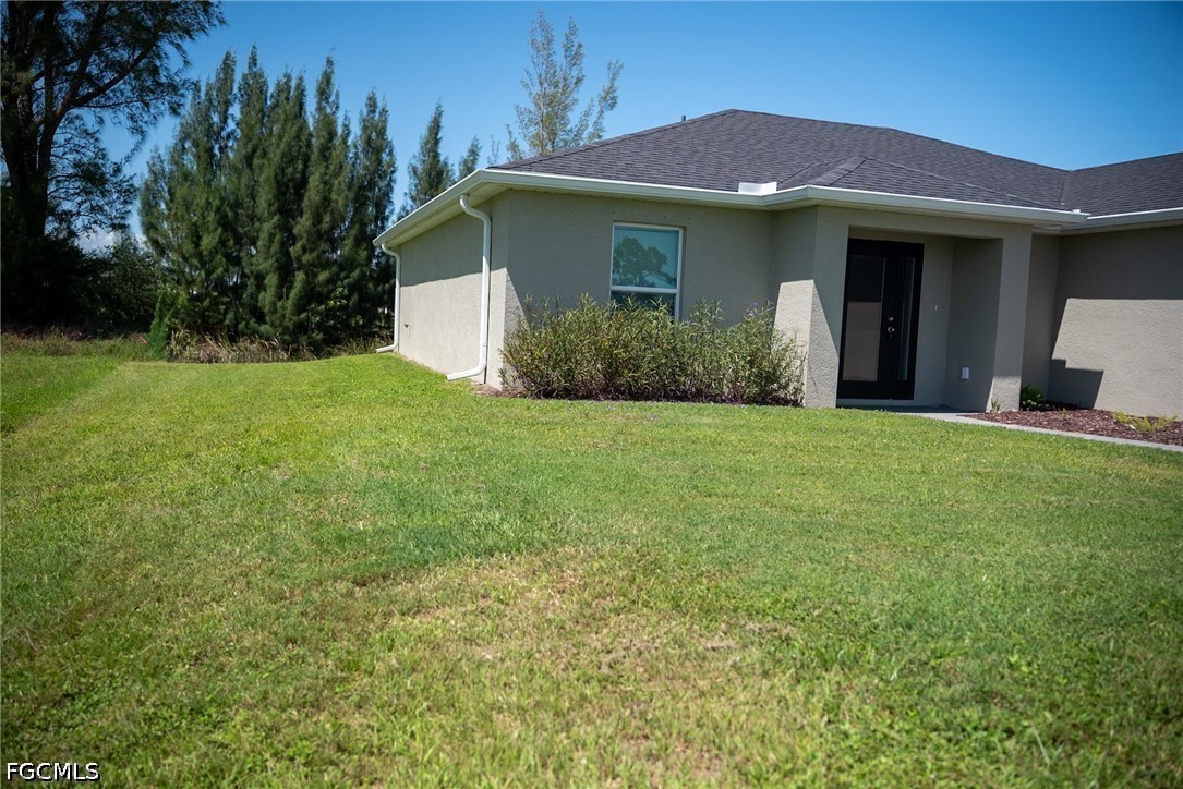 4 Bed Waterfront Home for Sale in Cape Coral, photo 2