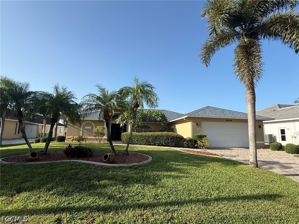 4 Bed Pool Home for Sale in Cape Coral, photo 2
