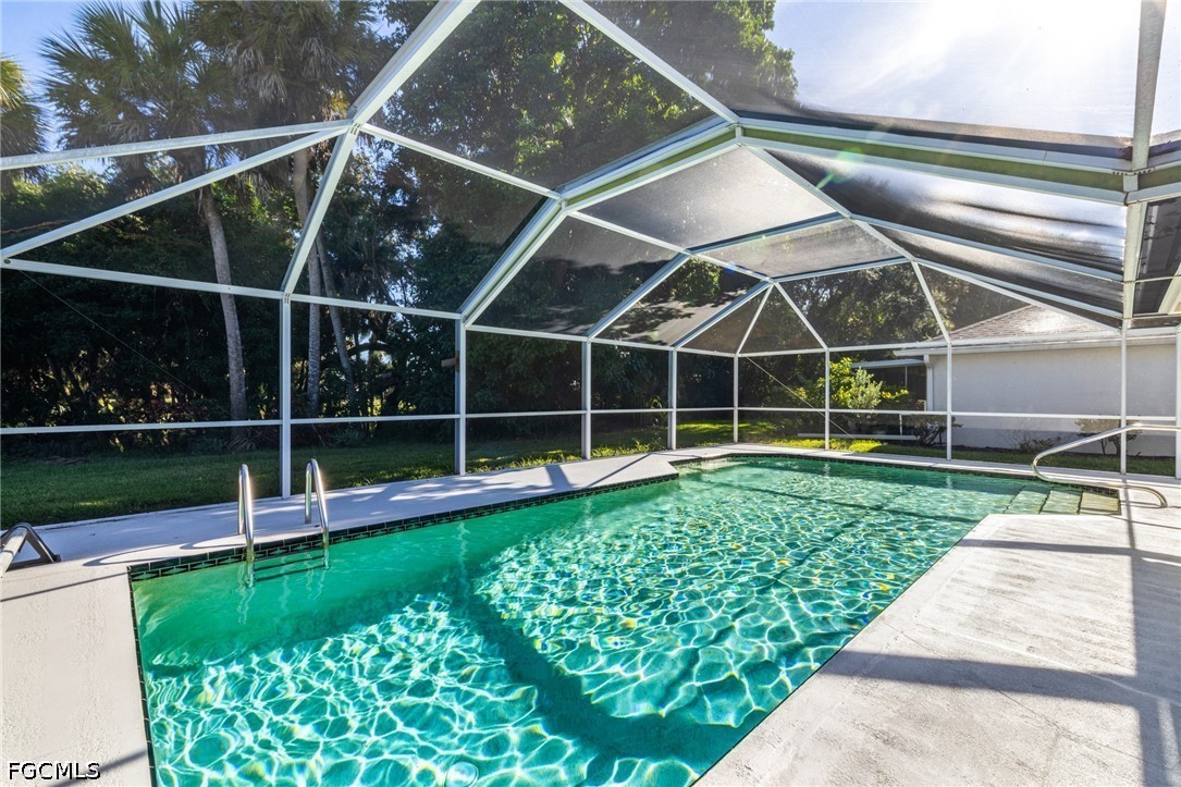 3 Bed Pool Home for Sale in Estero, photo 2