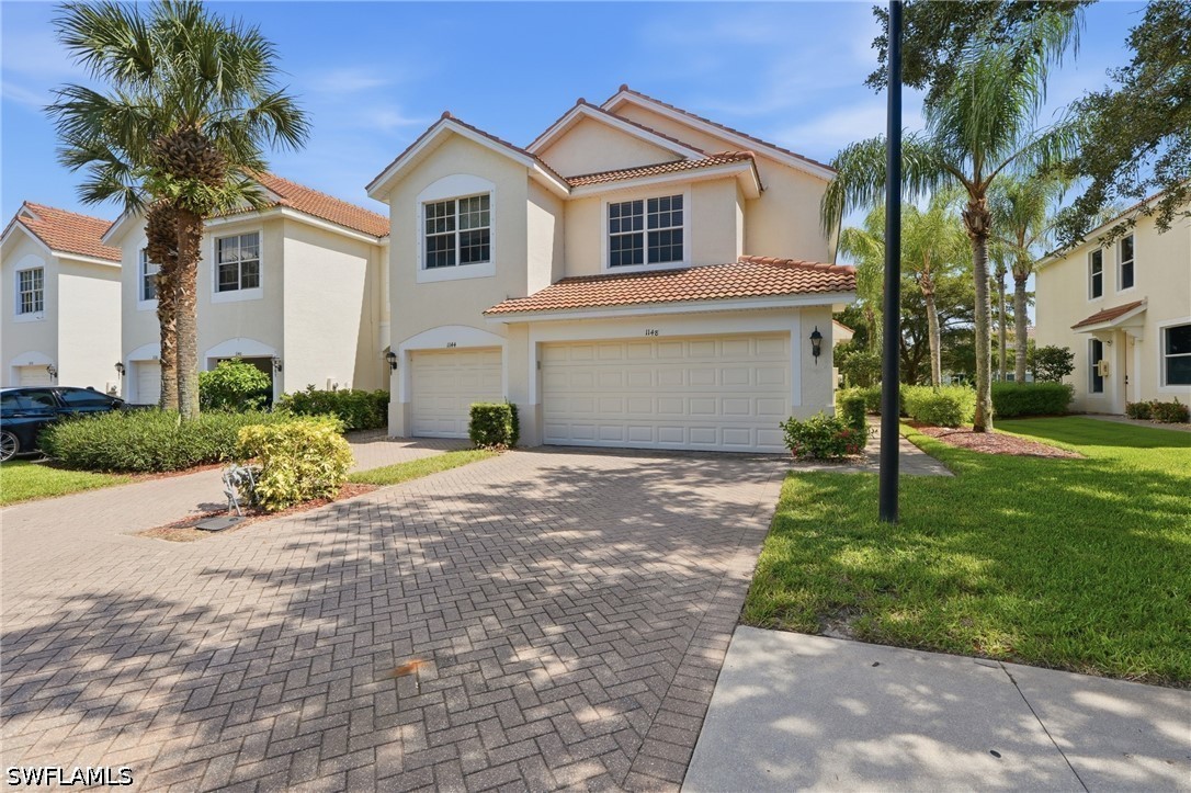 3 Bed Townhouse for Sale in Pinehurst, photo 2
