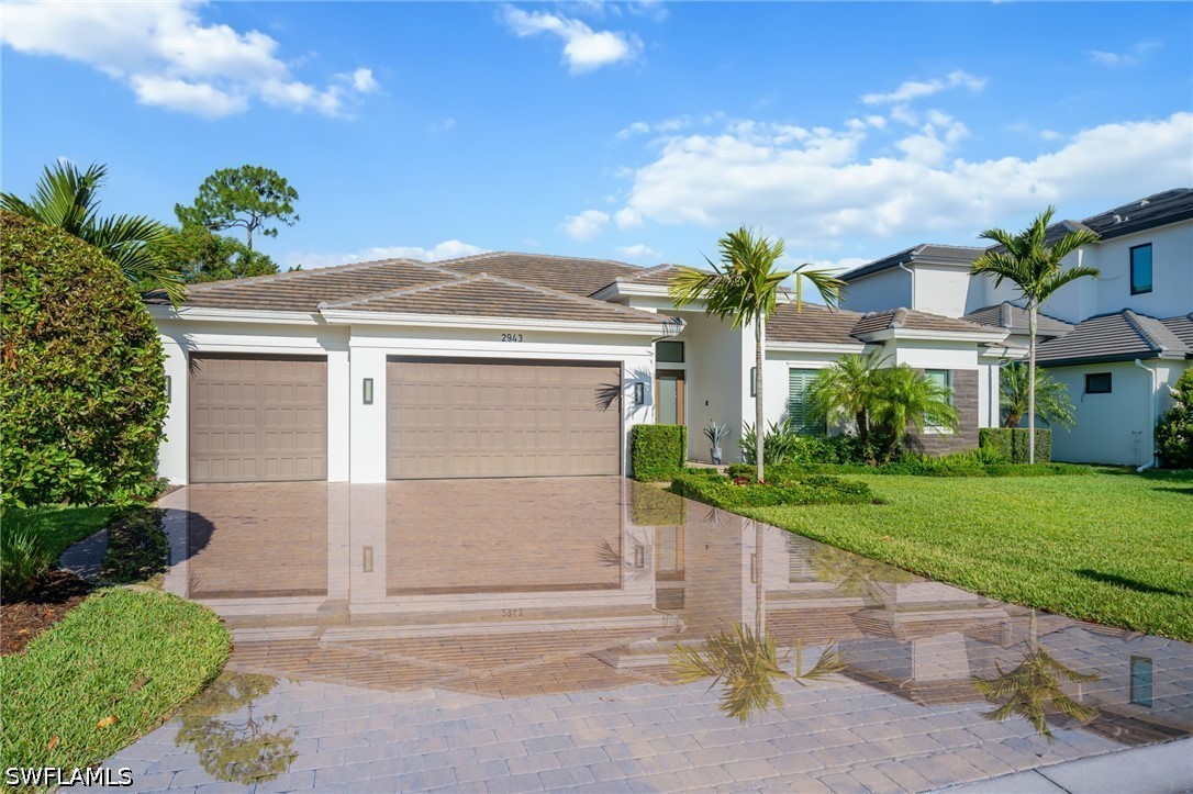 4 Bed Pool Home for Sale in Coco Lakes, photo 2