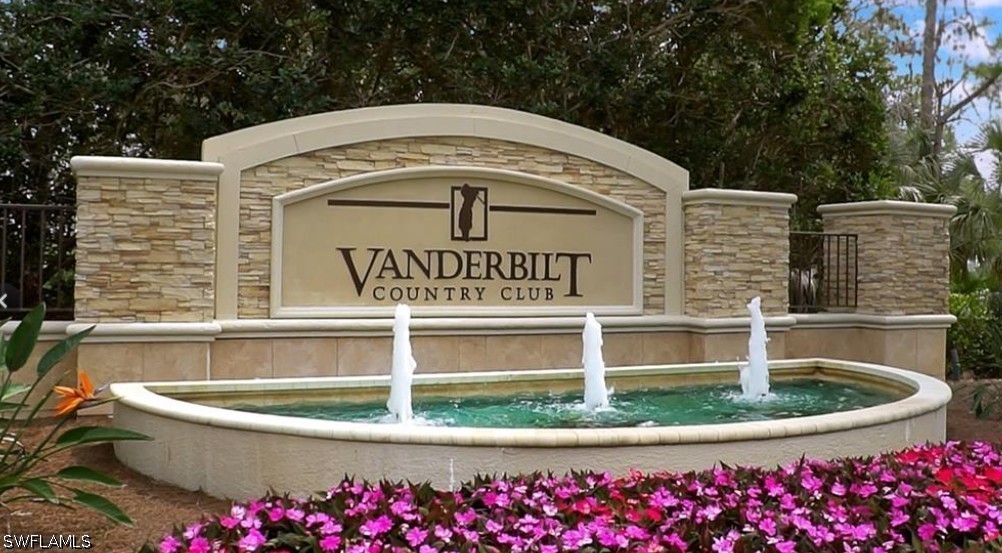 3 Bed Condominium for Sale in Naples, photo 2