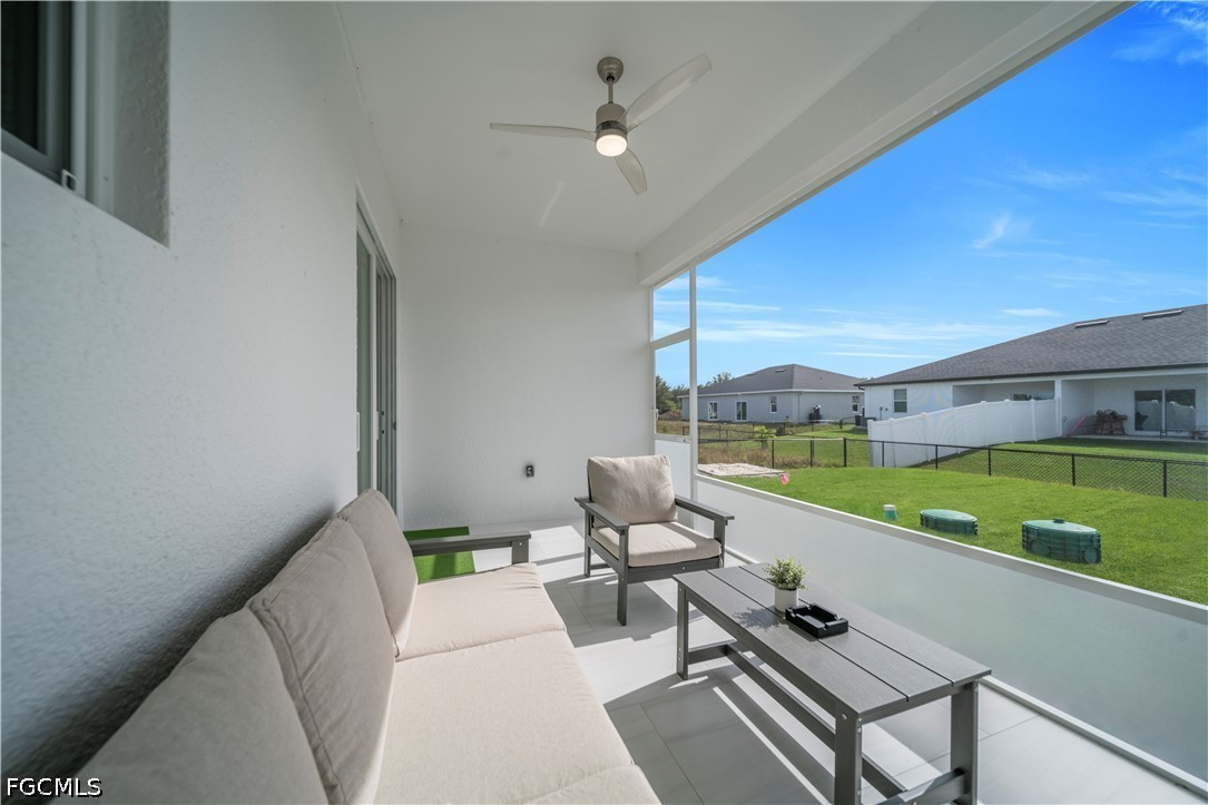 6 Bed Duplex for Sale in Lehigh Acres, photo 2