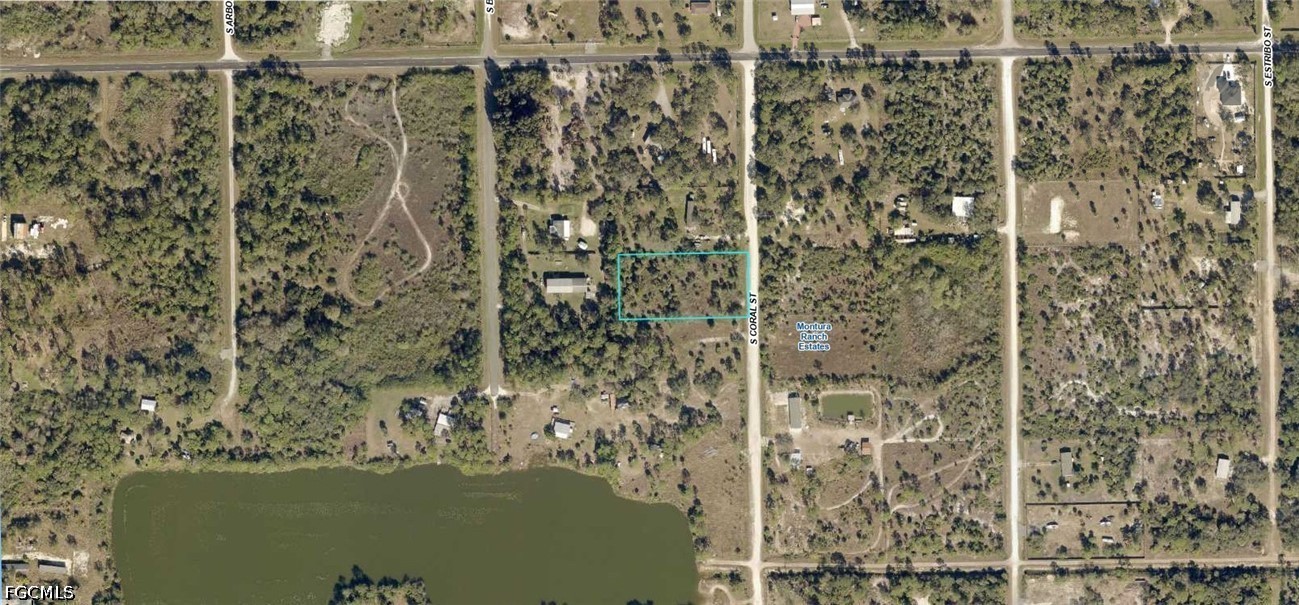 Residential for Sale in Acreage, photo 2