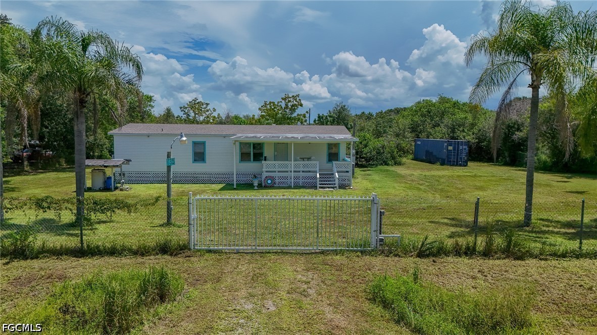 3 Bed ManufacturedHome for Sale in Clewiston, photo 2