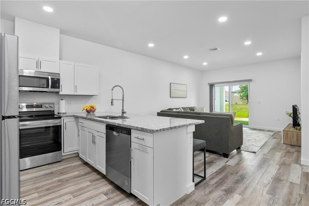 3 Bed Duplex for Sale in Lehigh Acres, photo 2