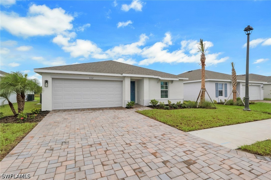 3 Bed SingleFamilyResidence for Sale in Avalon, photo 2