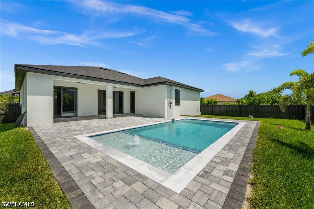 4 Bed SingleFamilyResidence for Sale in Cape Coral, photo 2