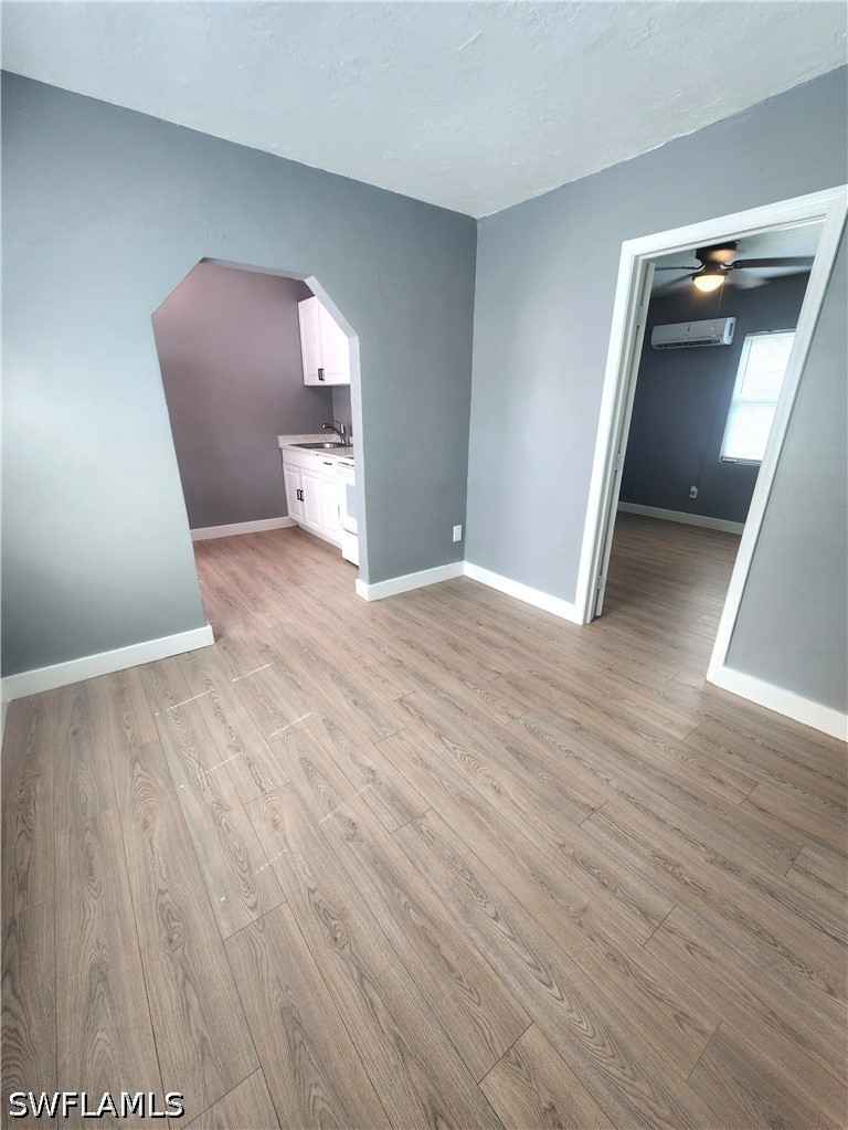 1 Bed Duplex for Sale in Naples Better Homes, photo 2