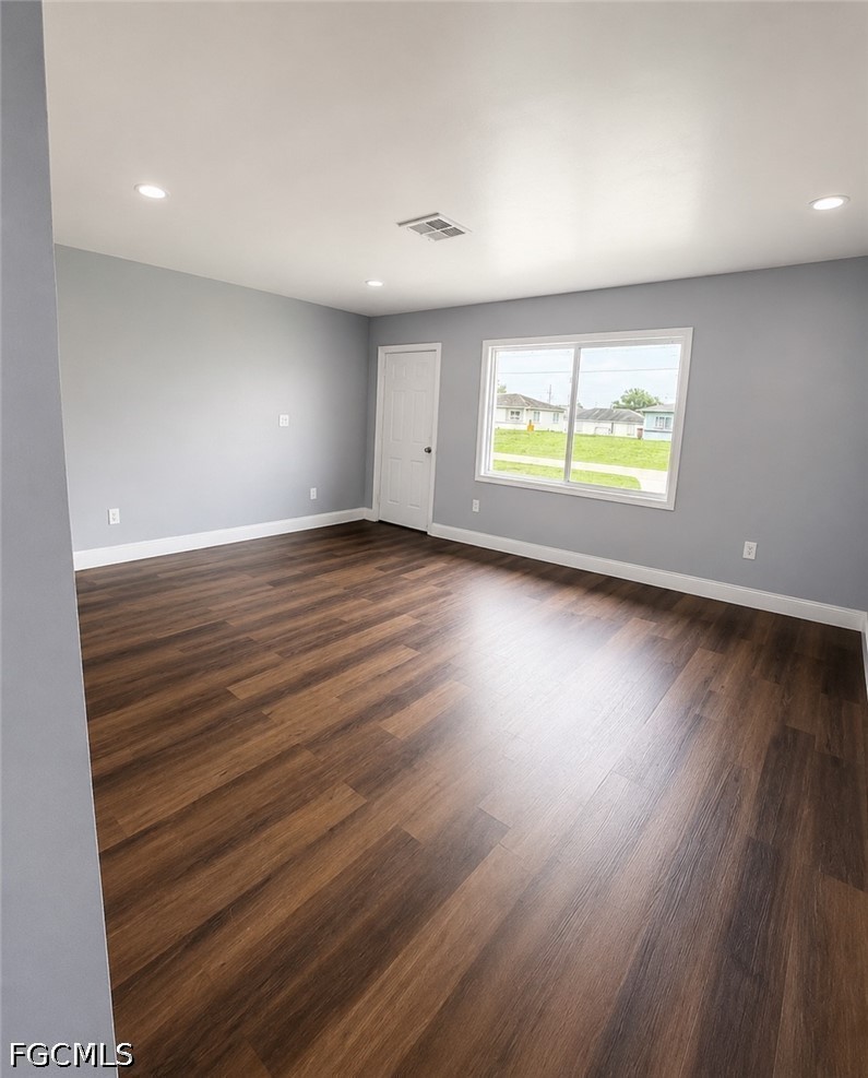 2 Bed Duplex for Sale in Lehigh Acres, photo 2