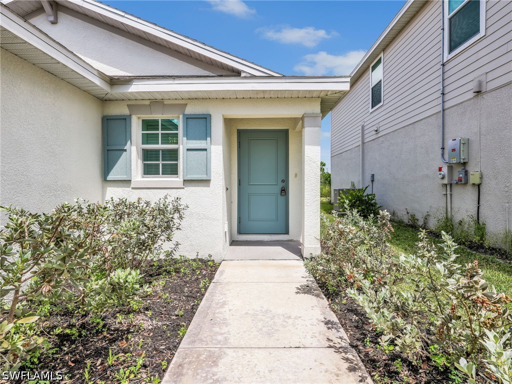 3 Bed SingleFamilyResidence for Sale in Savanna Lakes, photo 2