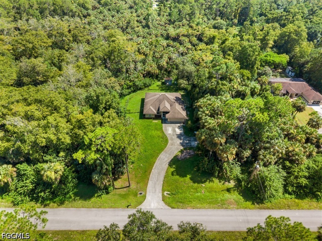 4 Bed SingleFamilyResidence for Sale in Naples, photo 2