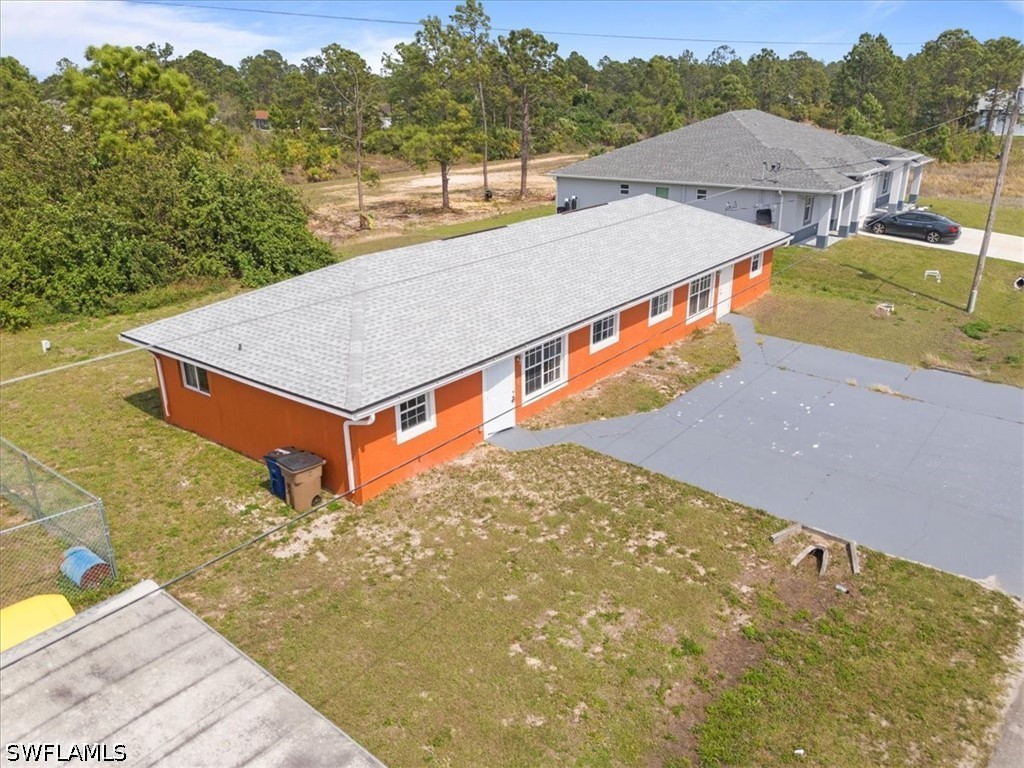 6 Bed Waterfront Home for Sale in Lehigh Acres, photo 2