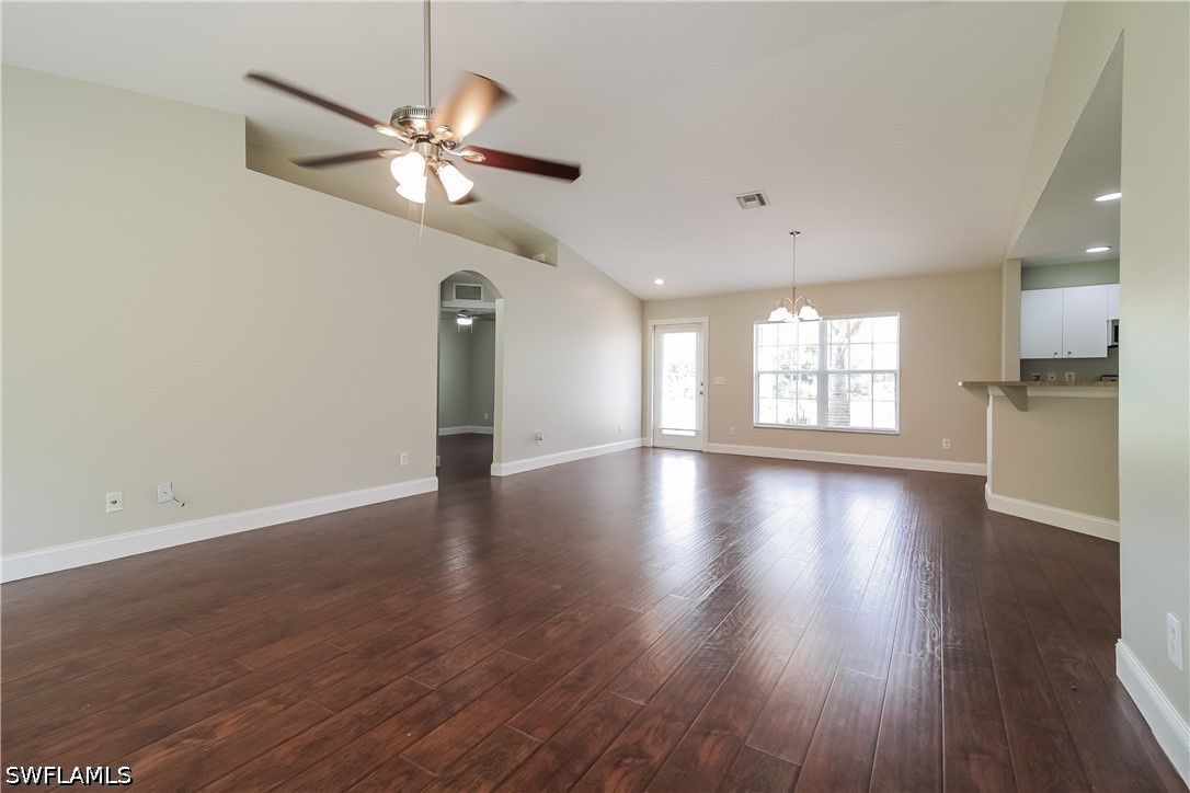 3 Bed SingleFamilyResidence for Sale in Lehigh Acres, photo 2