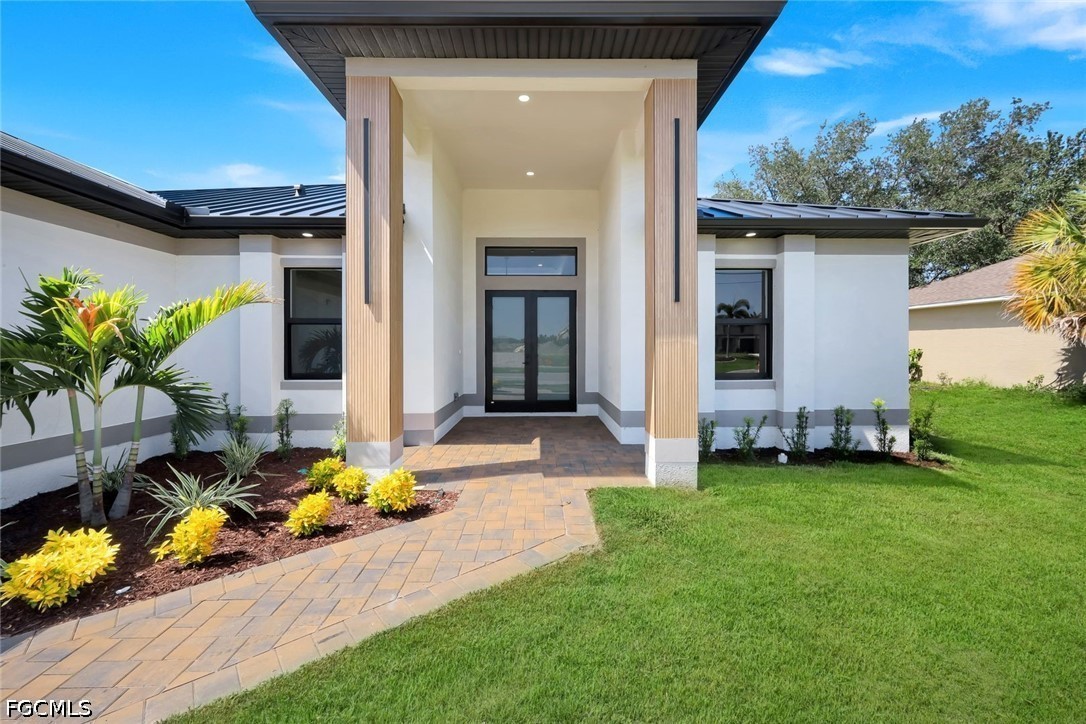 4 Bed Pool Home for Sale in Cape Coral, photo 2