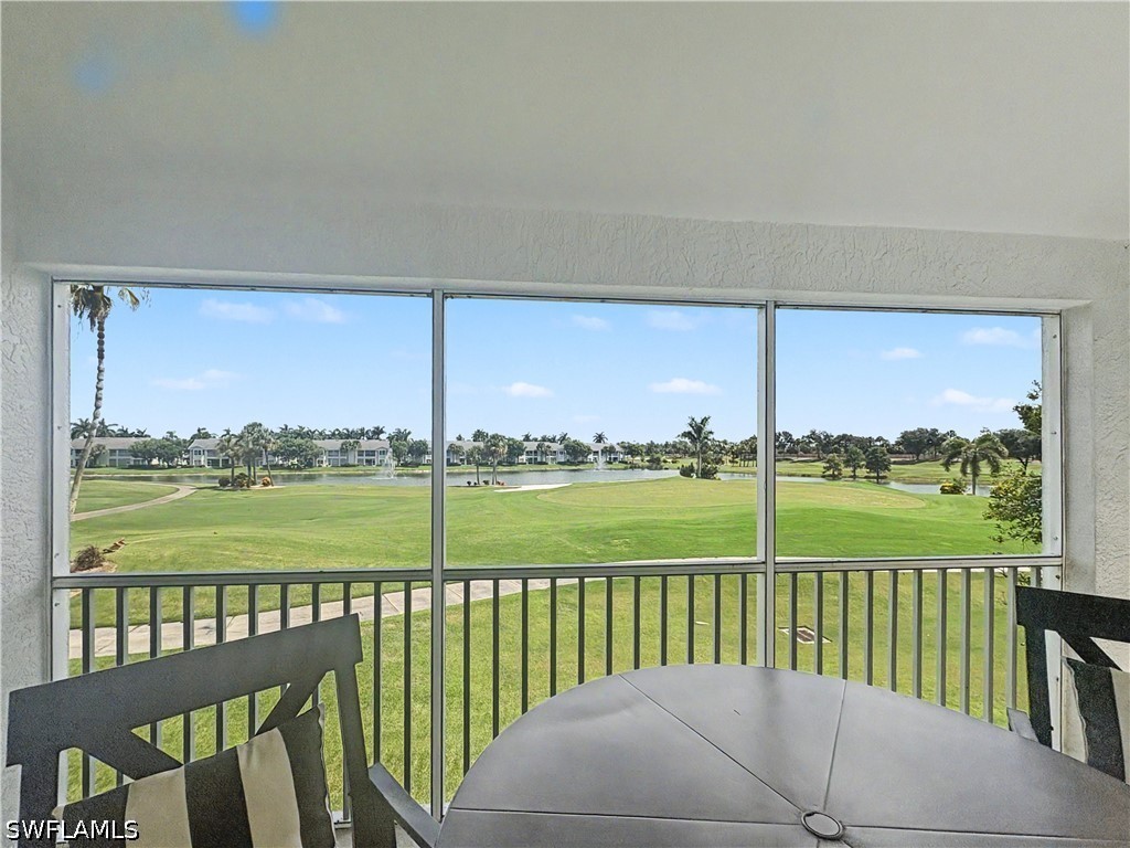 2 Bed Condominium for Sale in Naples, photo 2