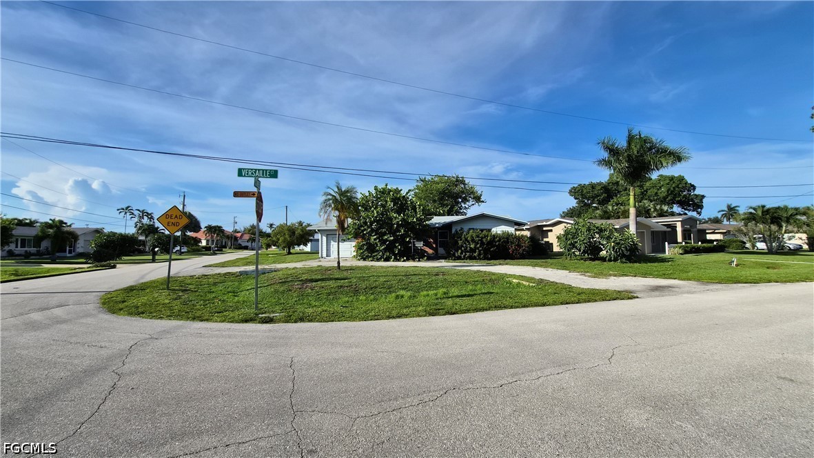 2 Bed Waterfront Home for Sale in Yacht Club, photo 2