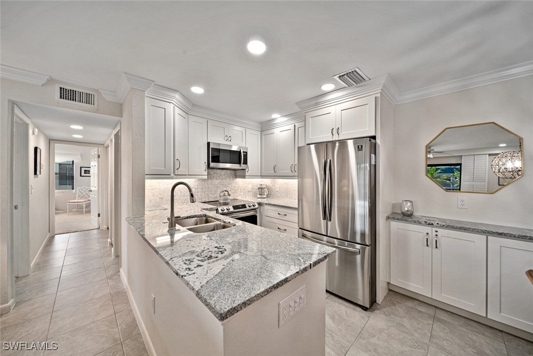 2 Bed Waterfront Home for Sale in Sanibel, photo 11
