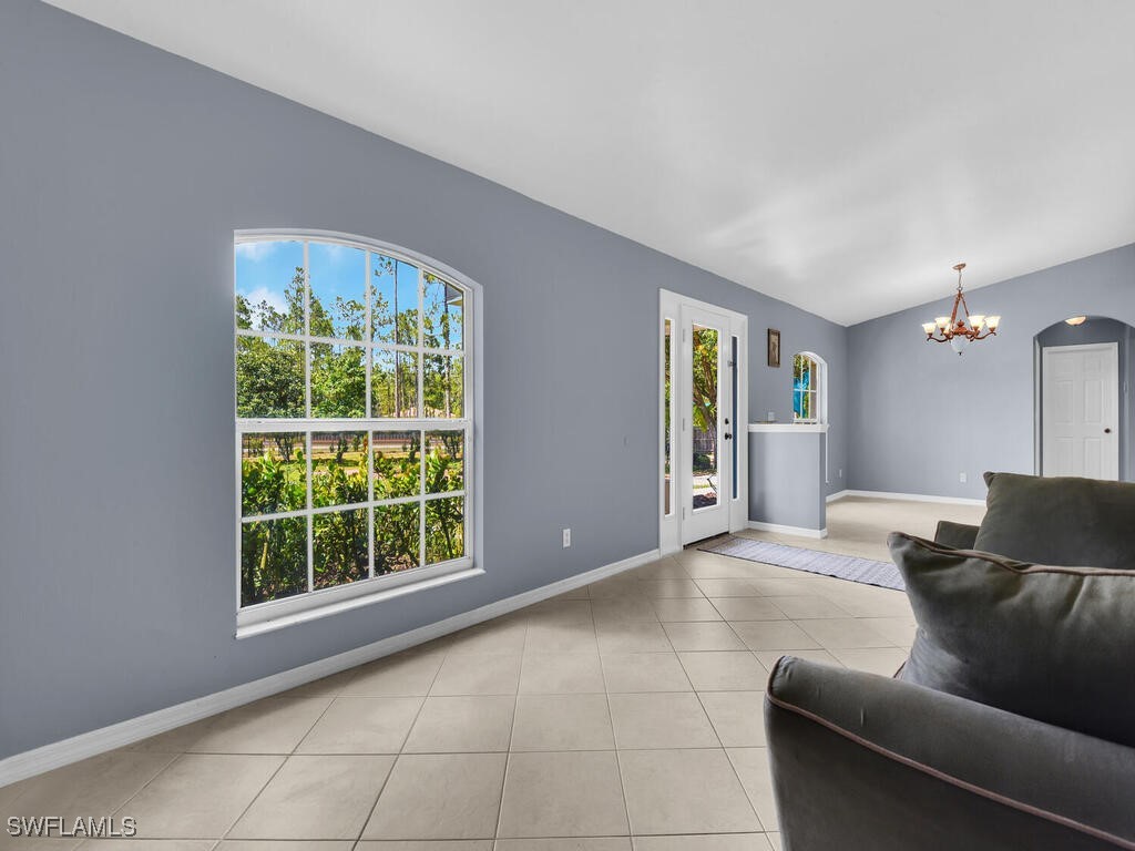 3 Bed SingleFamilyResidence for Sale in Naples, photo 11