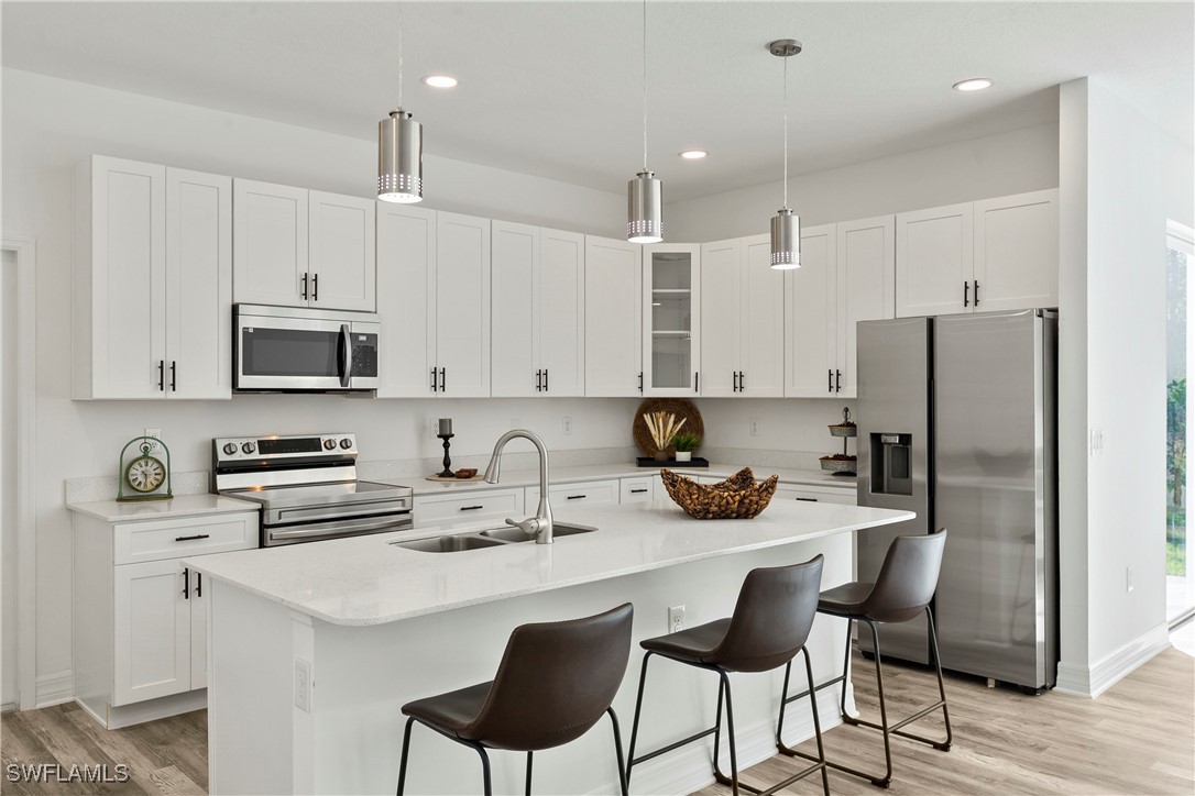 3 Bed SingleFamilyResidence for Sale in Port Charlotte, photo 11