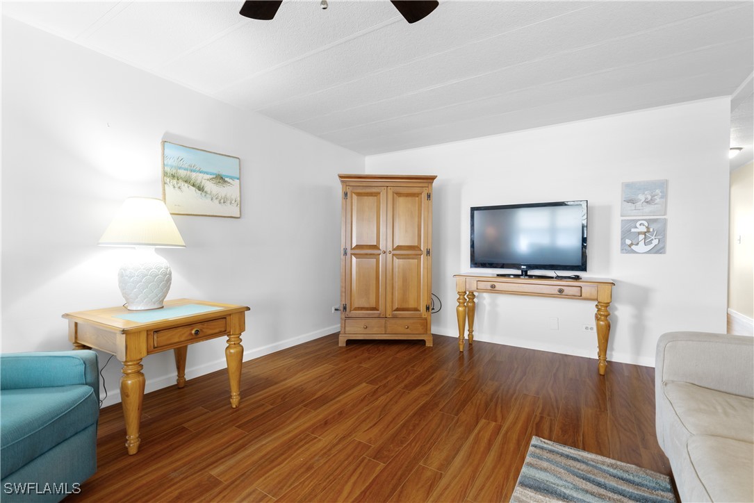 2 Bed ManufacturedHome for Sale in Carriage Village, FL — photo 11