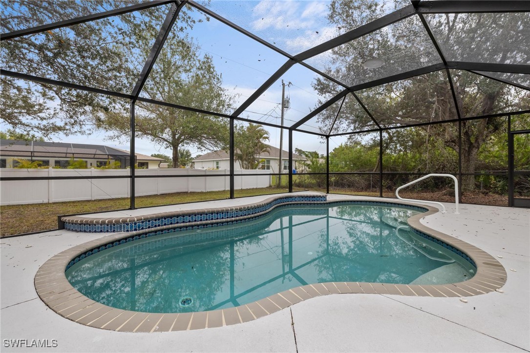 2 Bed Pool Home for Sale in Gulf Cove, photo 11