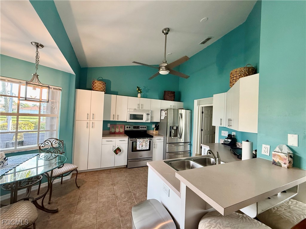 2 Bed Waterfront Home for Sale in Del Vera Country Club, FL — photo 11
