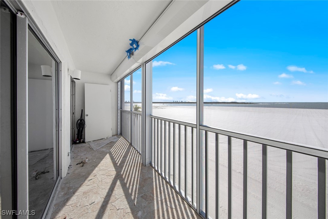 2 Bed Waterfront Home for Sale in Castle Beach Condo, FL — photo 11