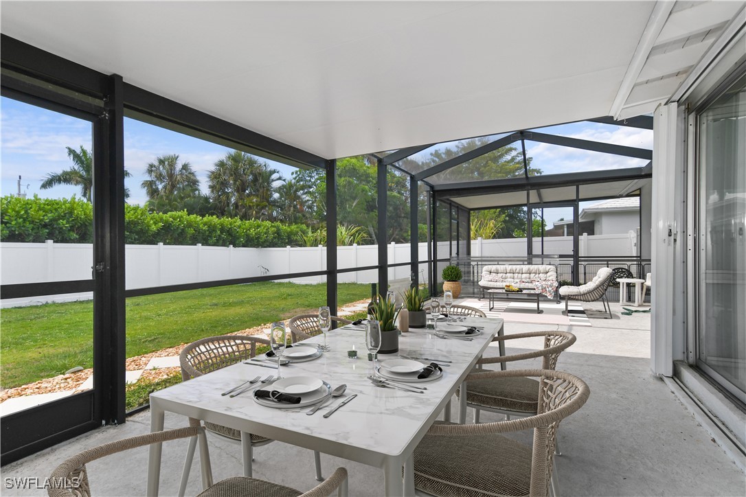 2 Bed SingleFamilyResidence for Sale in Marco Island, photo 11
