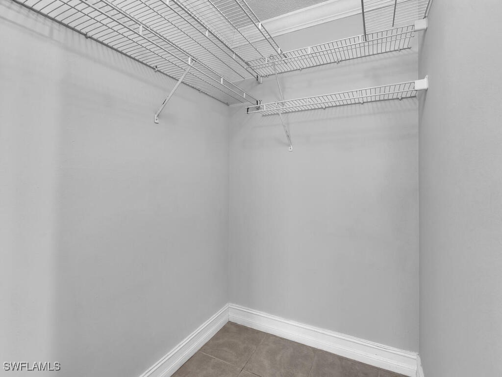 2 Bed Condominium for Sale in Fort Myers, photo 11