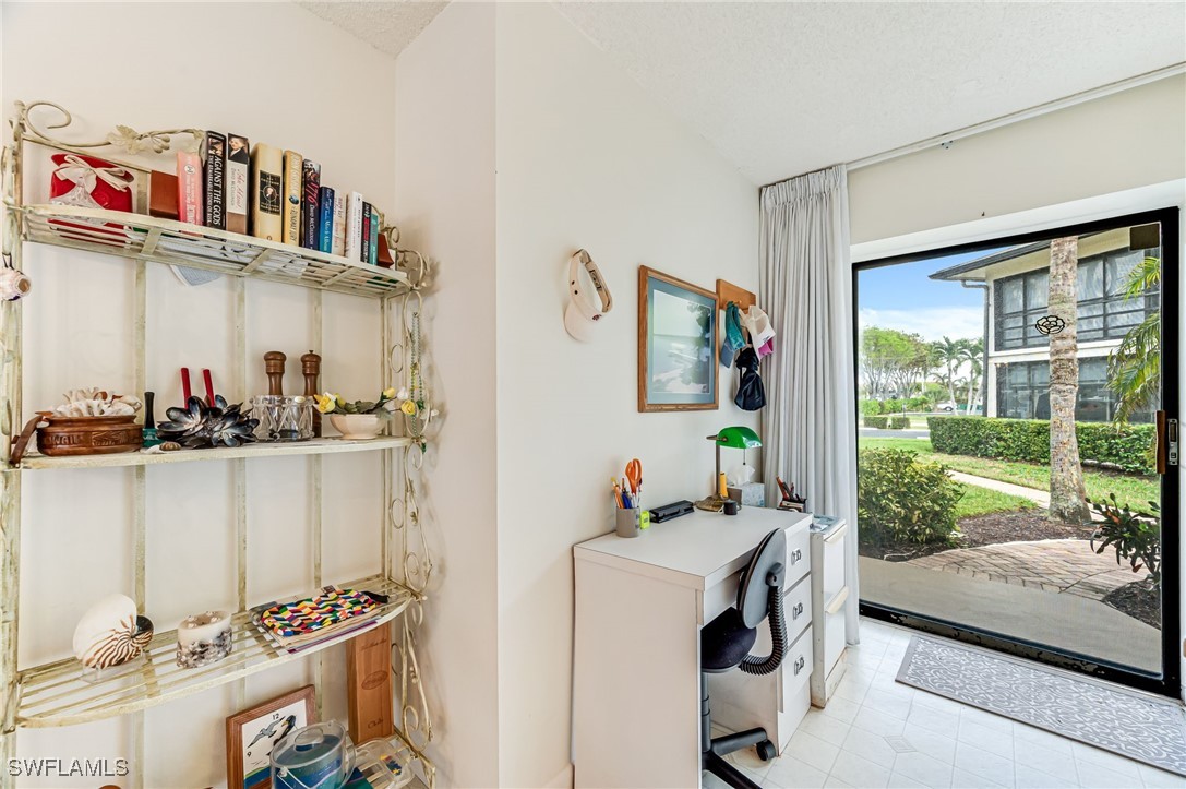 2 Bed Waterfront Home for Sale in Palm Isle, photo 11
