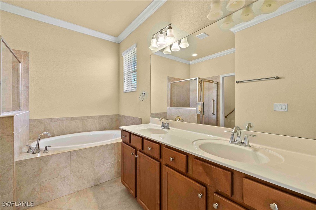 3 Bed SingleFamilyResidence for Sale in Bella Vida, FL — photo 11