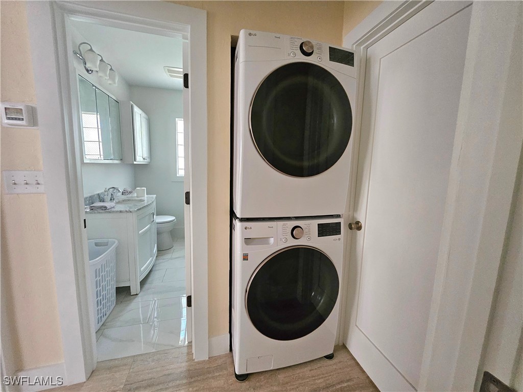 2 Bed SingleFamilyResidence for Sale in Rusty Pelican, photo 11