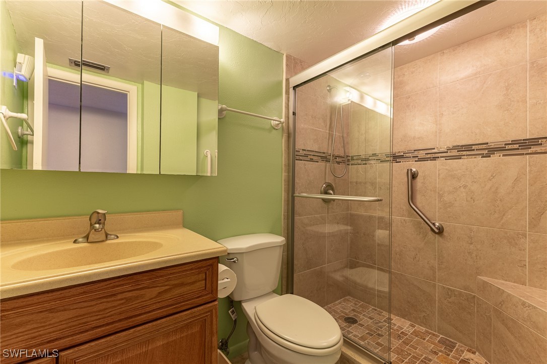 2 Bed Waterfront Home for Sale in Schooner Bay, photo 11